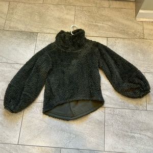 lululemon Sherpa pullover size 6